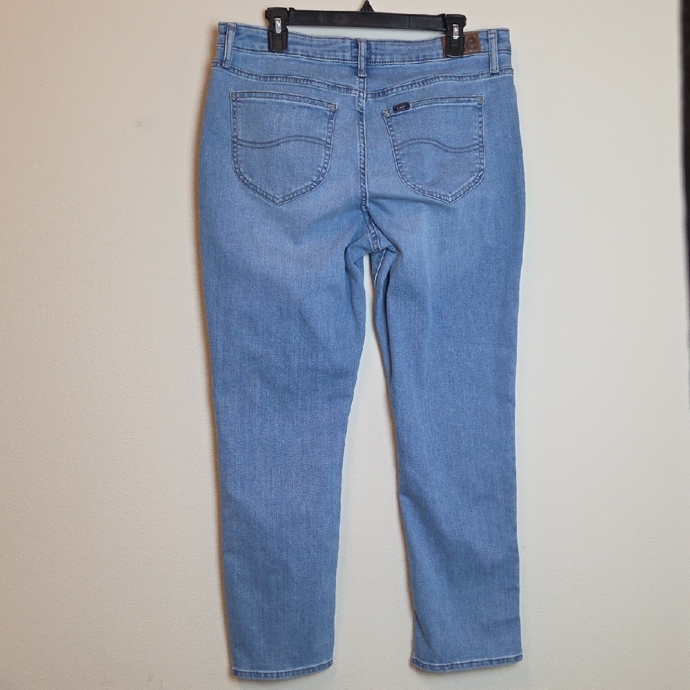 Lee High-Rise Women's Light Blue Denim Stretch Jeans Size 16M - Picture 3 of 7